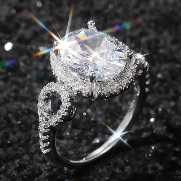 💍Beautiful Hollow Oval Pure Zircon Cubic Carved Macro Pave Silver Rings, K812 - Picture 1 of 5